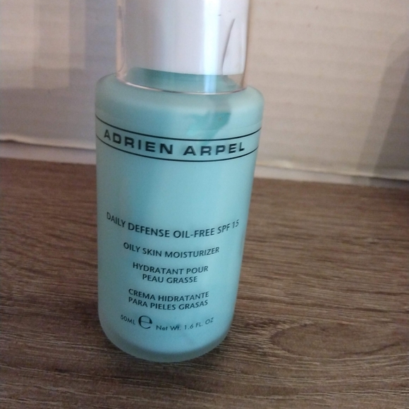 Adrien Arpel Daily Defense Skin Moisturizer - Picture 3 of 7